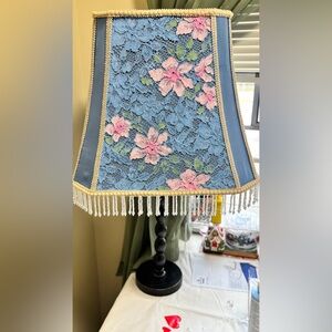 Make a statement w/ this gorgeous baby blue & flowered lace lampshade!!